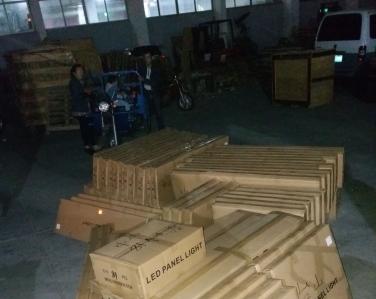 哈爾濱齊云藥業安裝使用LED凈化燈